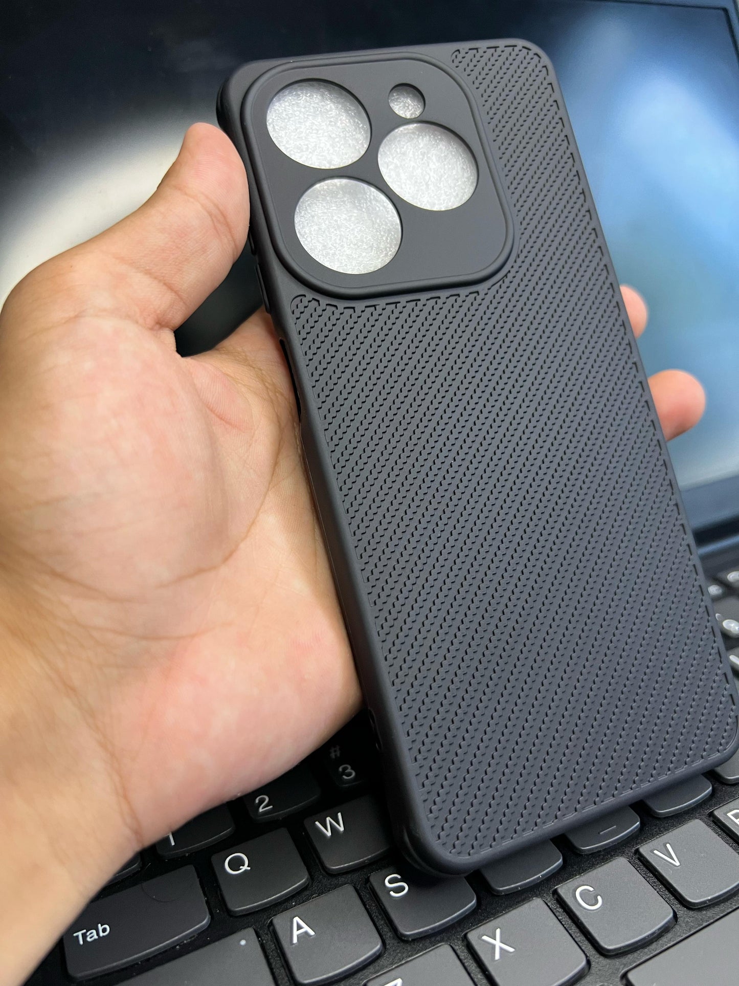 Matte Silicone Case – Shockproof & Soft Grip Phone Cover